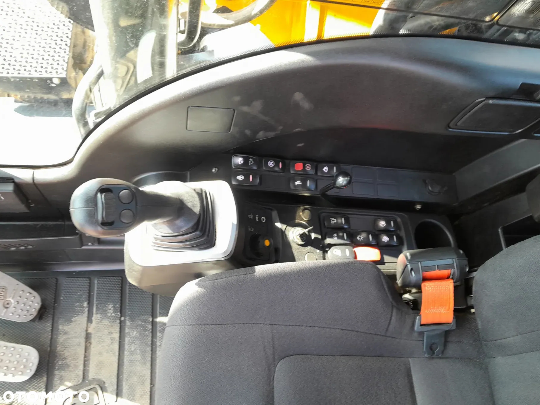 JCB JS145W - 31