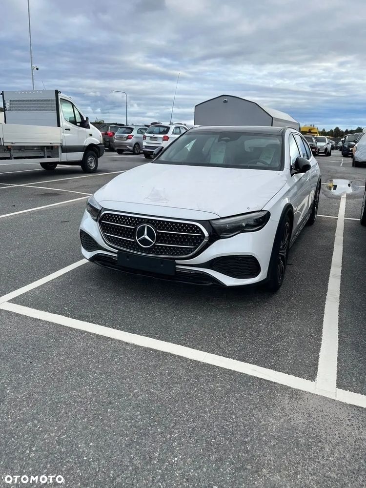 Mercedes-Benz Klasa E 220 d mHEV 4-Matic All-Terrain Avantgarde 9G-Tronic - 6