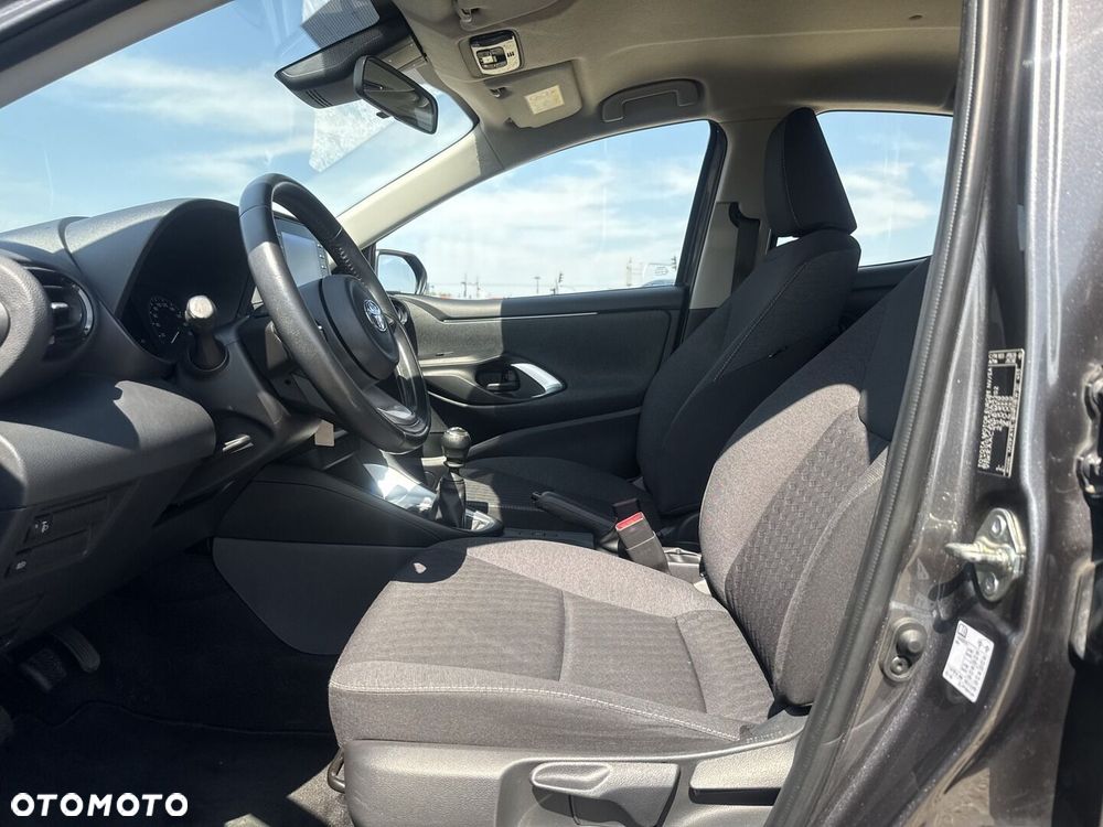 Toyota Yaris - 17
