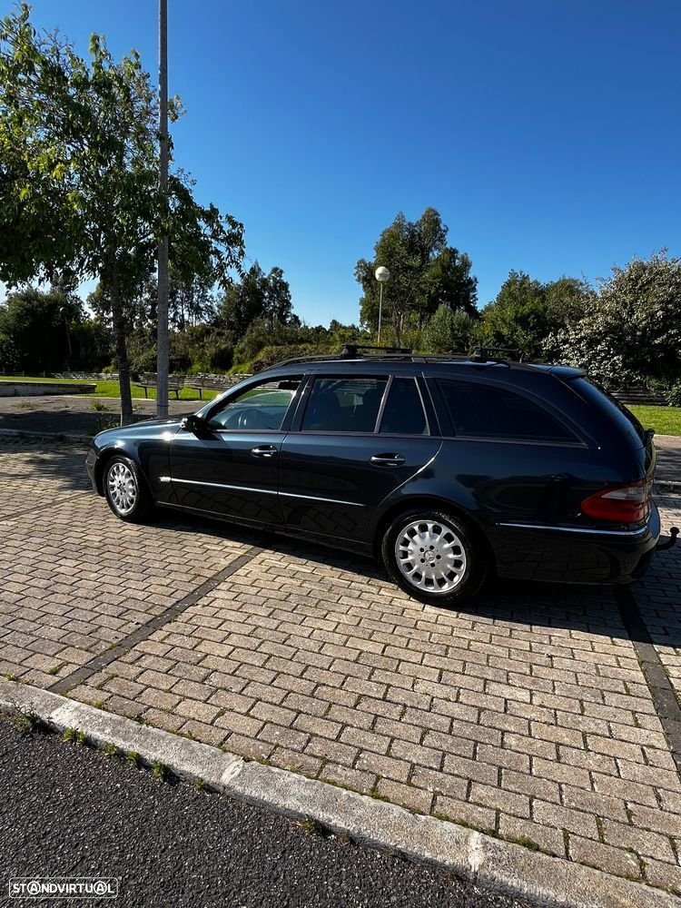 Mercedes-Benz 220 - 4