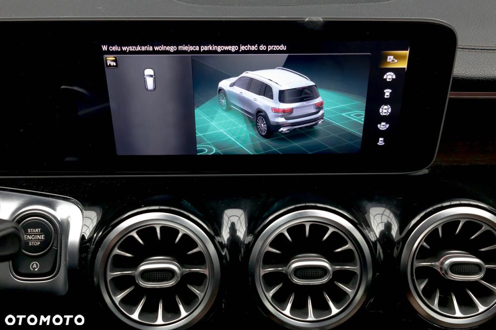 Mercedes-Benz GLB - 31