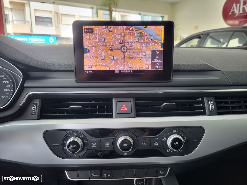 Audi A4 Avant 2.0 TDI Sport S tronic - 18