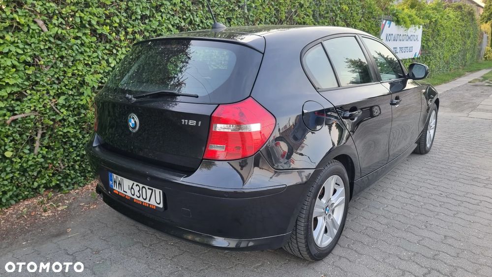 BMW Seria 1 118i - 28