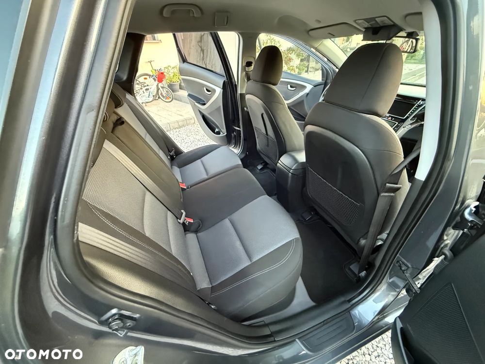 Hyundai i30 - 27