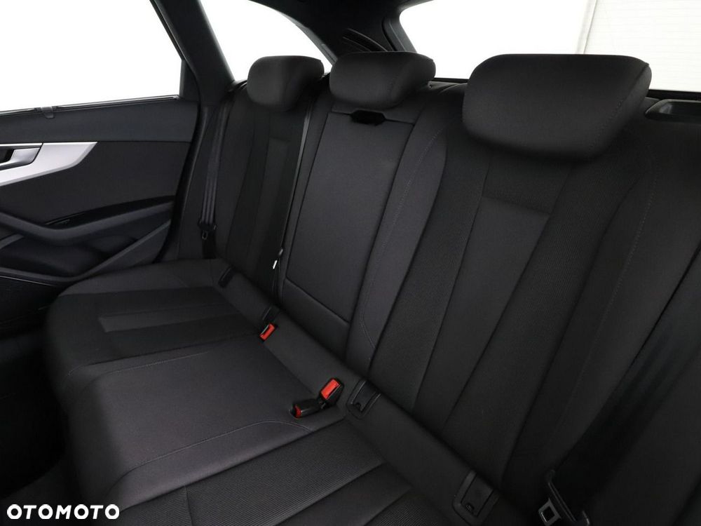 Audi A4 Avant 35 TDI S tronic S line - 18