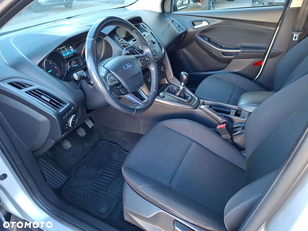 Ford Focus 1.5 TDCi Platinium X - 16