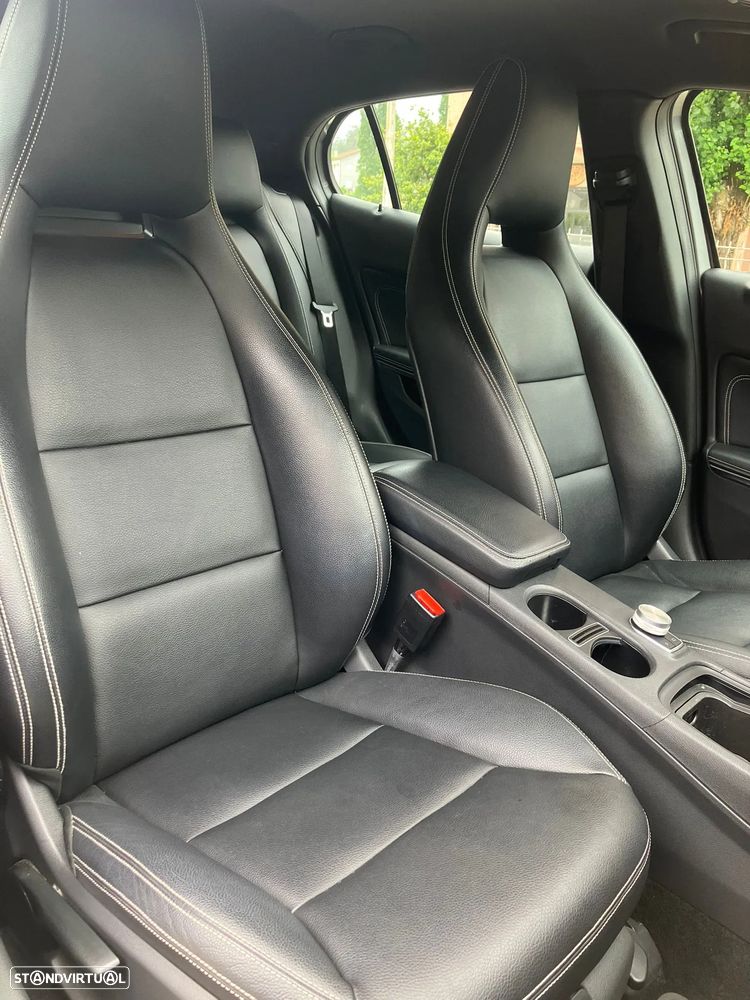 Mercedes-Benz GLA 200 - 22