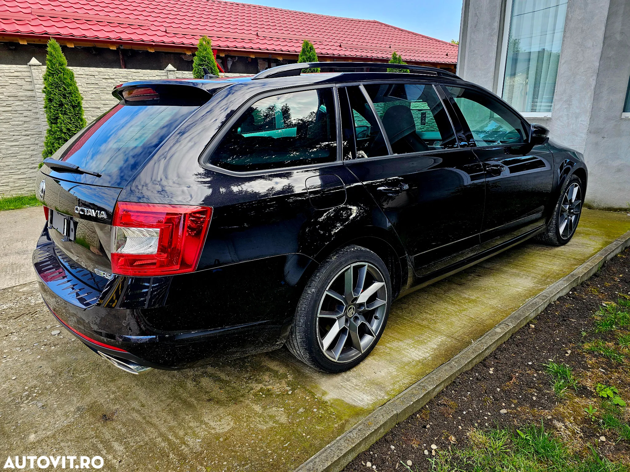 Skoda Octavia 2.0 TDI RS DSG - 5