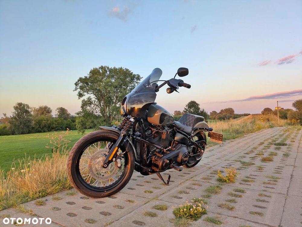Harley-Davidson Softail Street Bob - 3