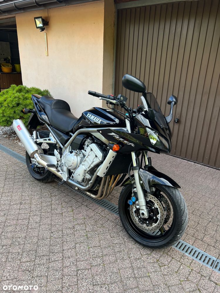 Yamaha FZS - 1