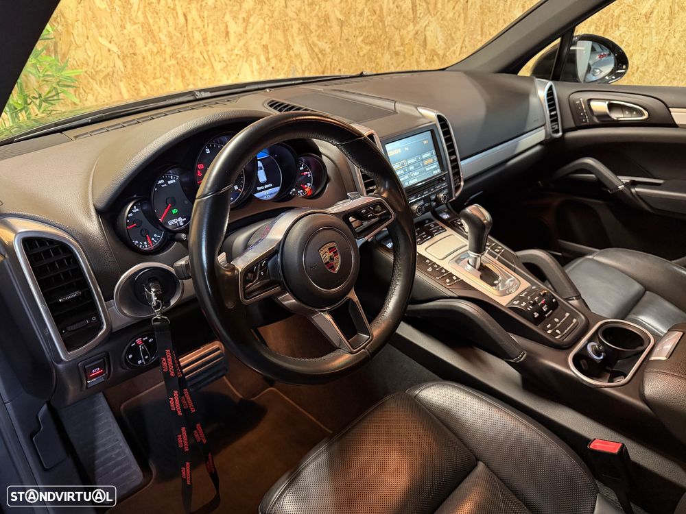 Porsche Cayenne 3.0 V6 - 11