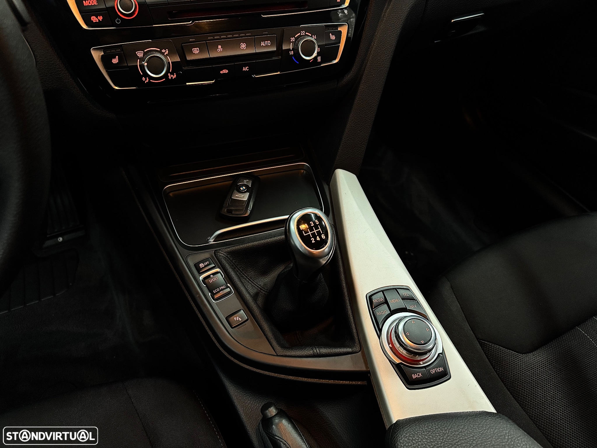BMW 318 d Touring Line Modern - 18