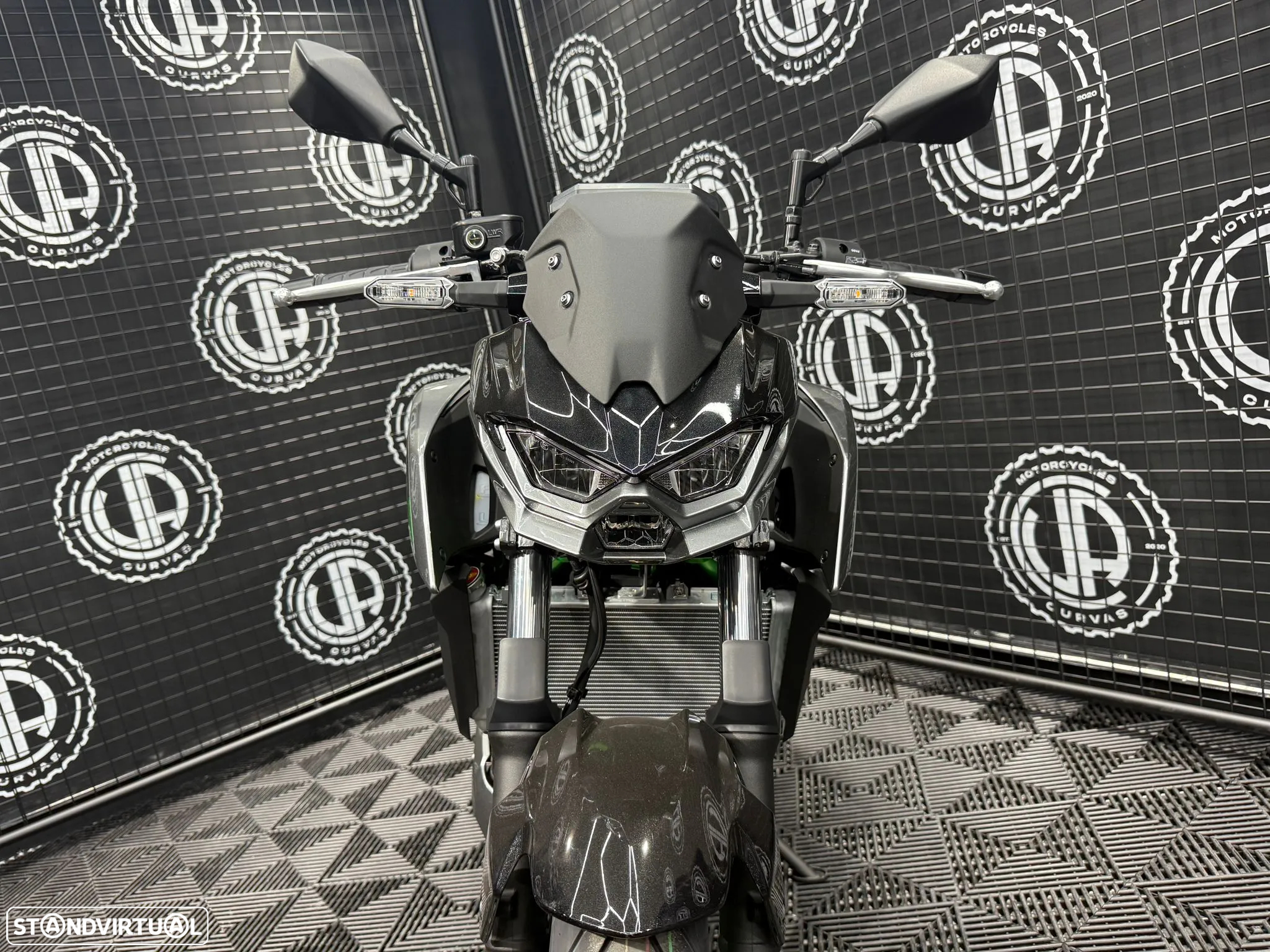 Kawasaki Z 500 SE 2025 - 3