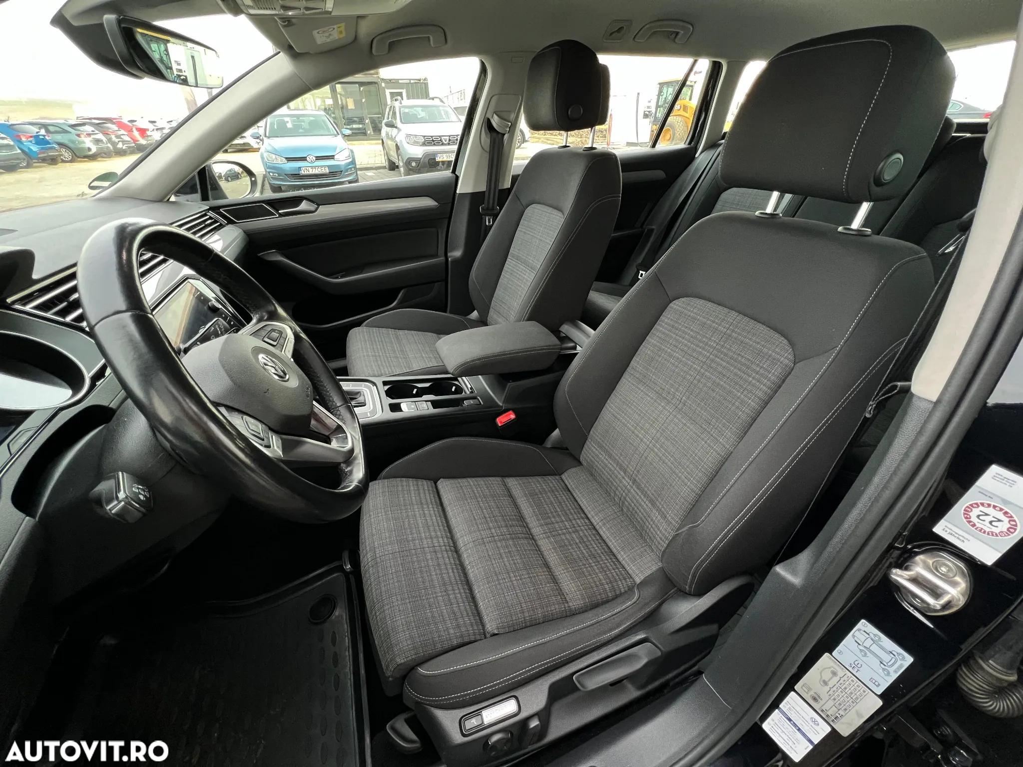 Volkswagen Passat Variant 2.0 TDI DSG Elegance - 12