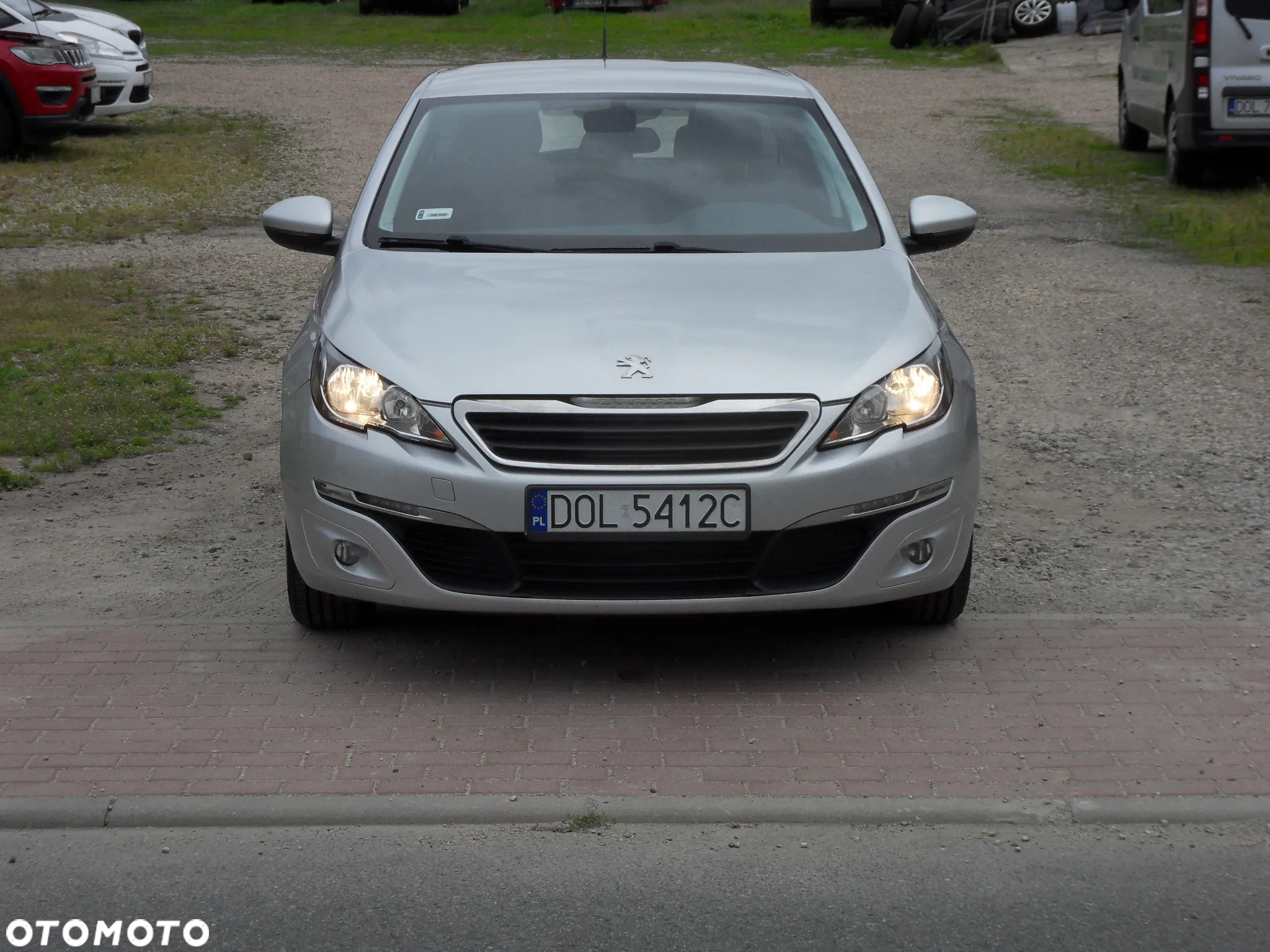 Peugeot 308 SW 1.6 BlueHDi Active S&S - 8