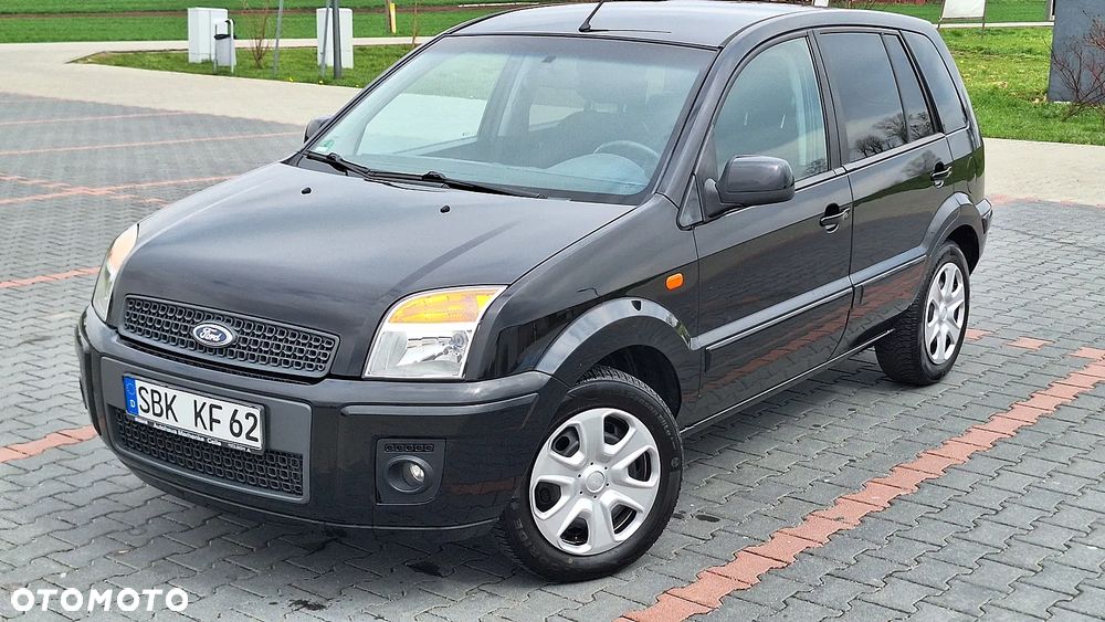 Ford Fusion - 1