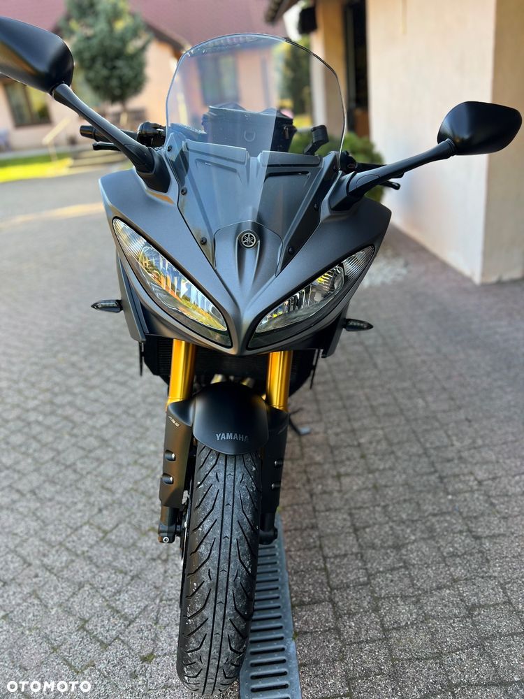 Yamaha FZ8 - 10