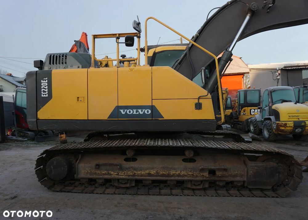 Volvo EC 220 E - 2