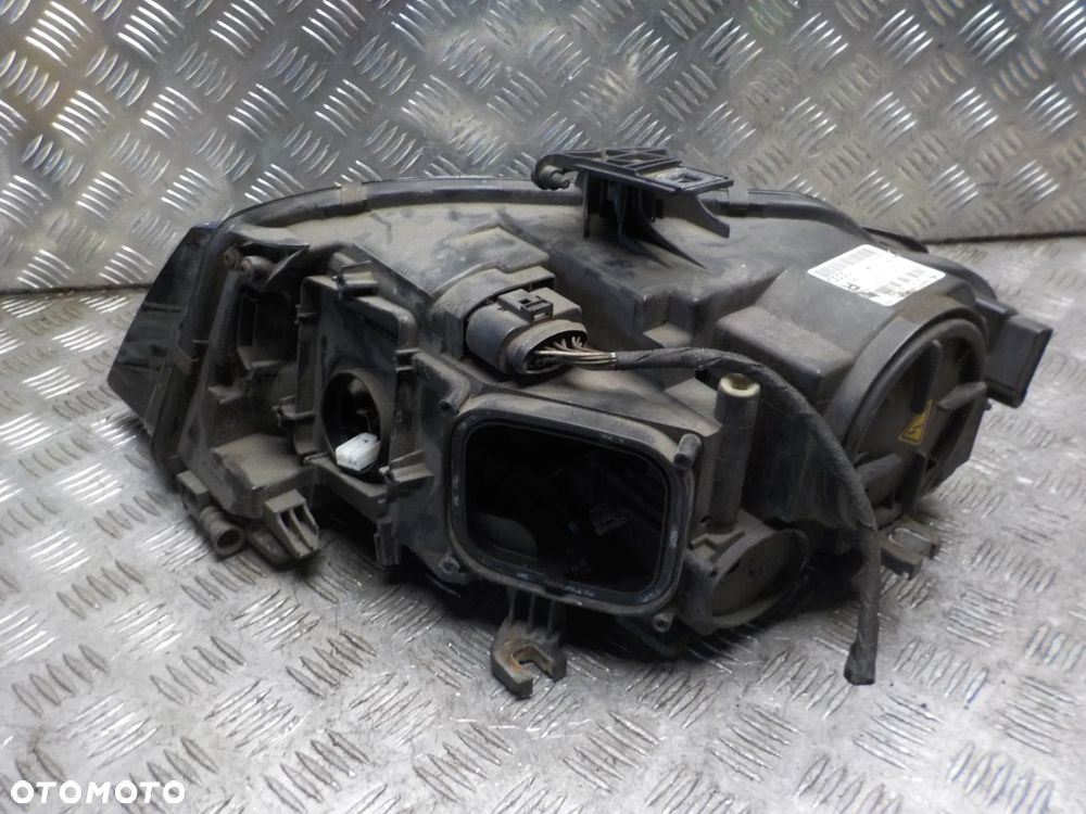 AUDI A4 B8 LAMPA PRAWY PRZÓD PRAWA PRZEDNIA 8K0941004D - 3
