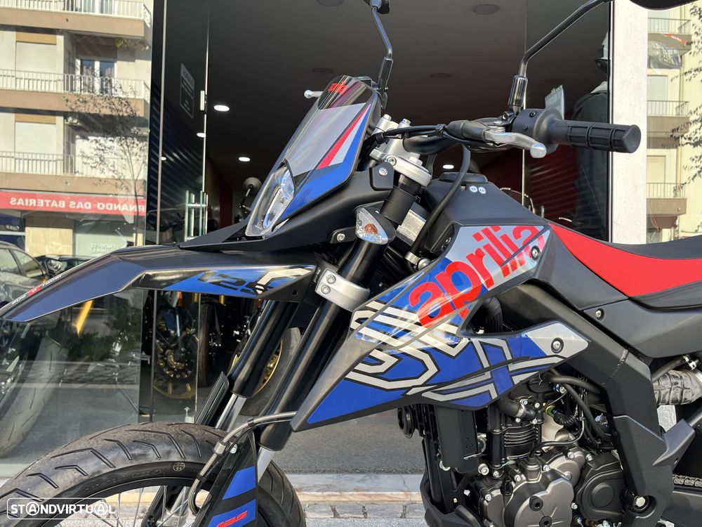 Aprilia 125 SX - PREÇO CHAVE NA MÃO !! - DESDE 60 EUR / MÊS !! - 15