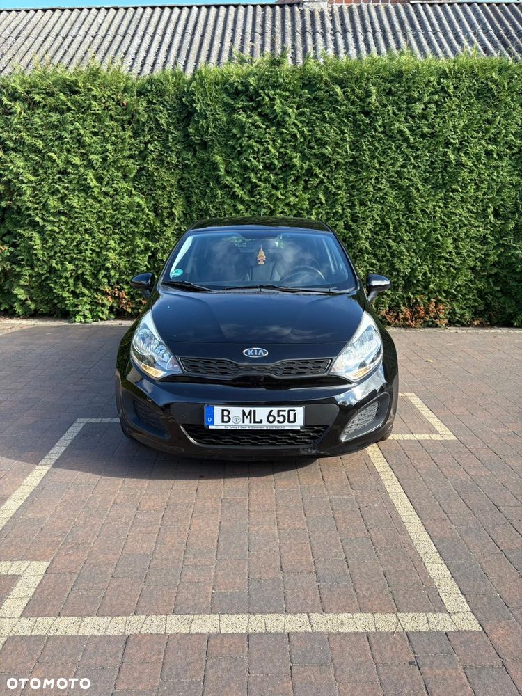 Kia Rio 1.2 L - 2