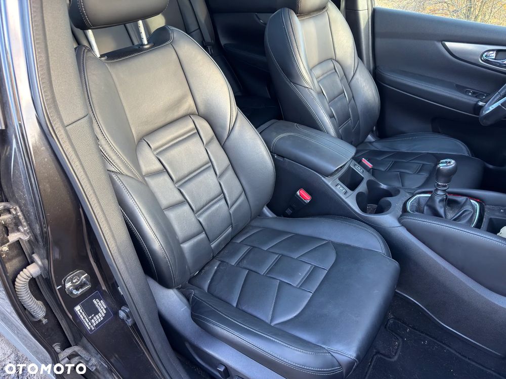 Nissan Qashqai 1.6 DIG-T 360 - 27