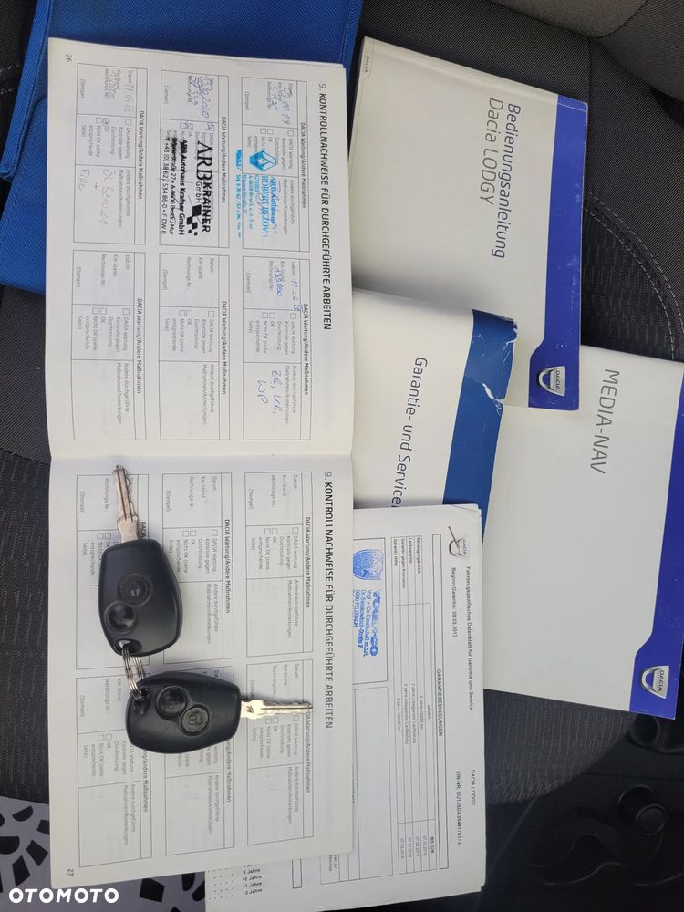 Dacia Lodgy 1.6 MPI 85 Laureate - 30