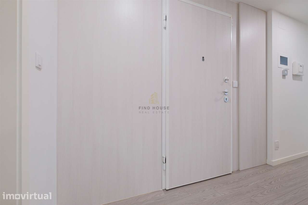 Apartamento T3 com 3 Suites e Garagem Box no Parque dos Poetas, Paço d - Grande imagem: 2/46