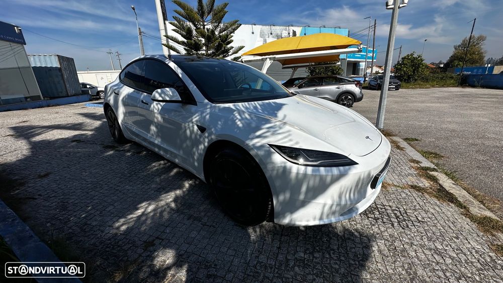 Tesla Model 3 Tração Traseira - 3