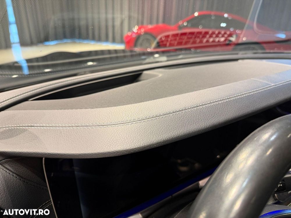 Mercedes-Benz E 300 Coupe Aut. - 27