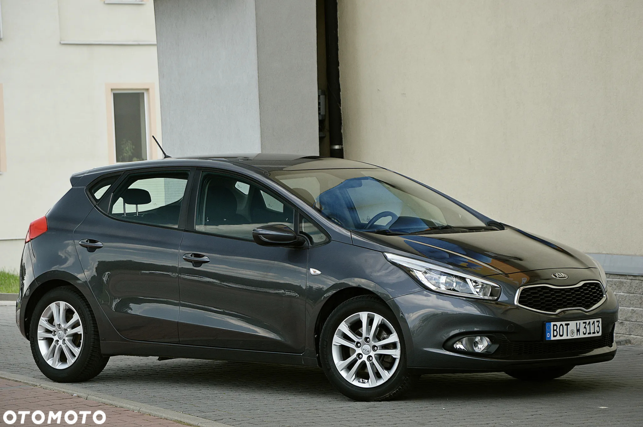 Kia Ceed 1.4 CVVT SW Attract - 13