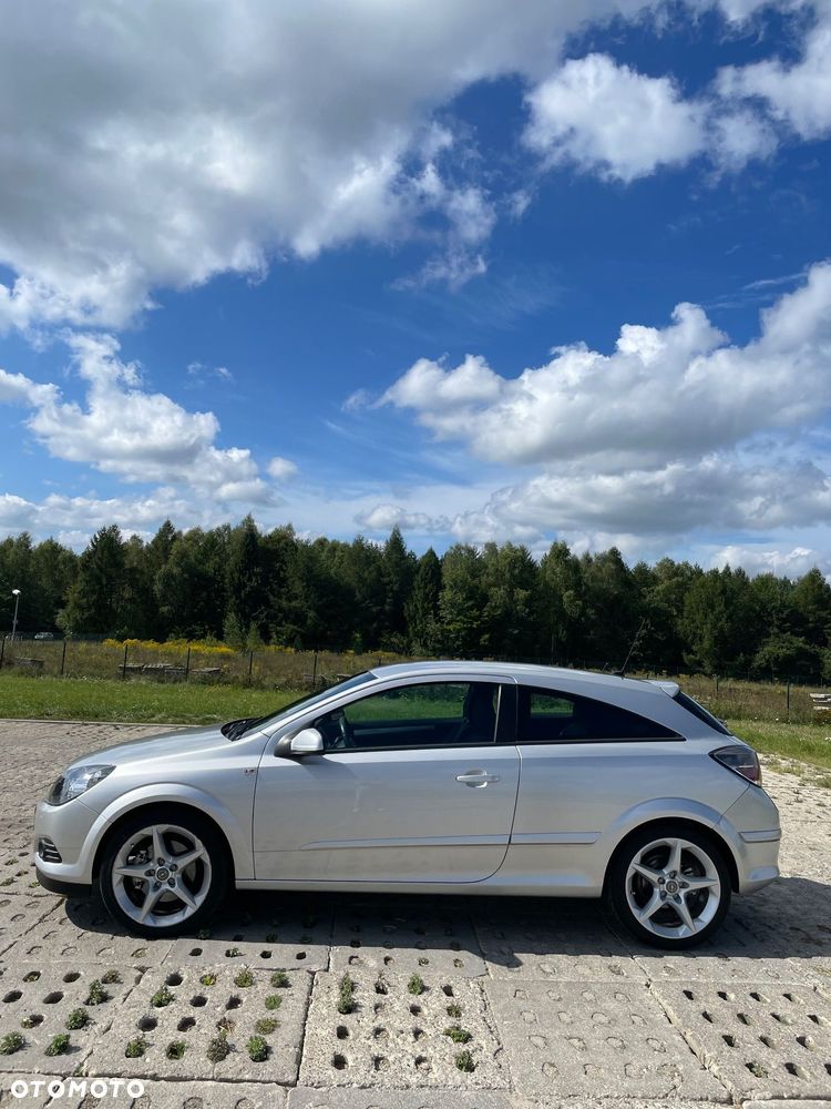 Opel Astra III GTC 1.9 CDTI Cosmo - 5