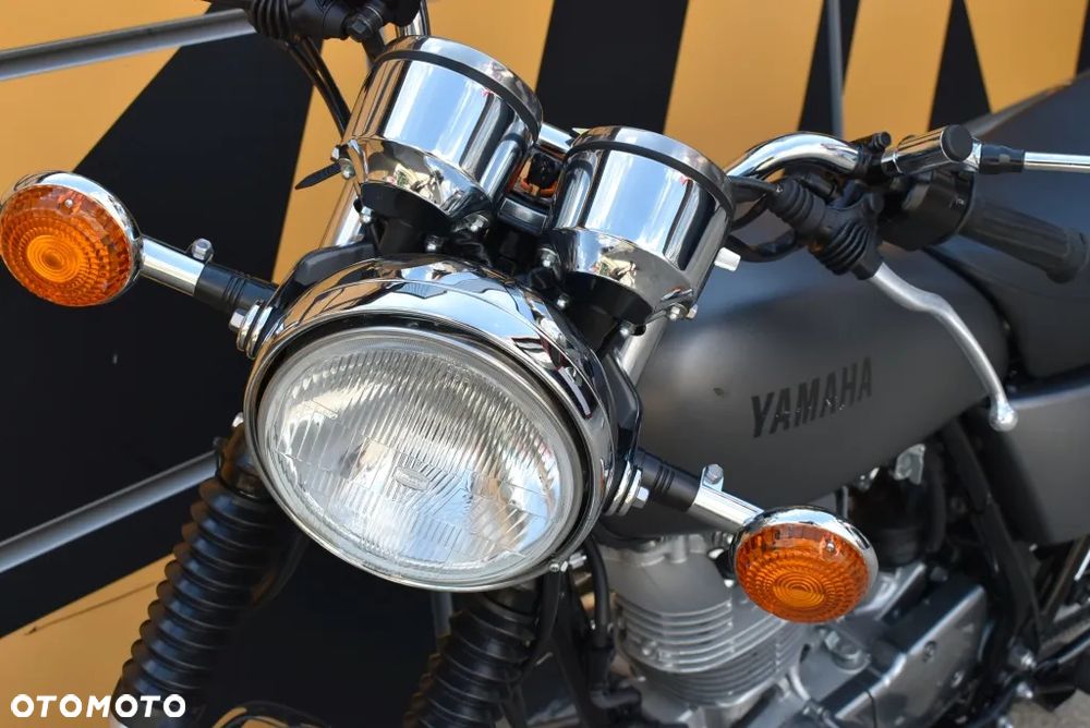 Yamaha SR - 25