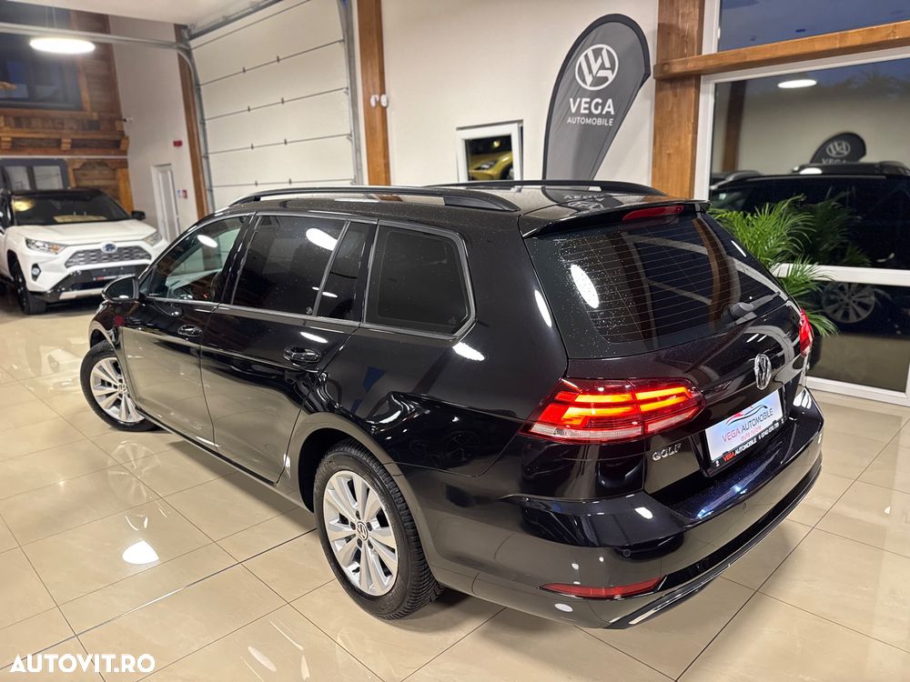 Volkswagen Golf 1.6 TDI BlueMotion Technology DSG Comfortline - 5