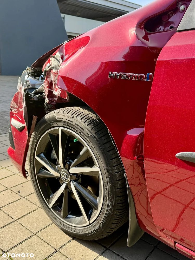 Toyota Auris 1.8 HSD Luna - 2