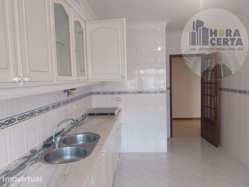 Apartamento T2 c/parqueamento em Algueirão- Mem Martins! - Grande imagem: 2/24