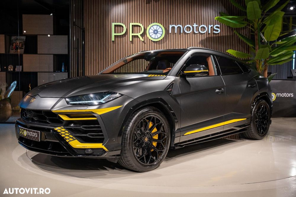 Lamborghini URUS - 1