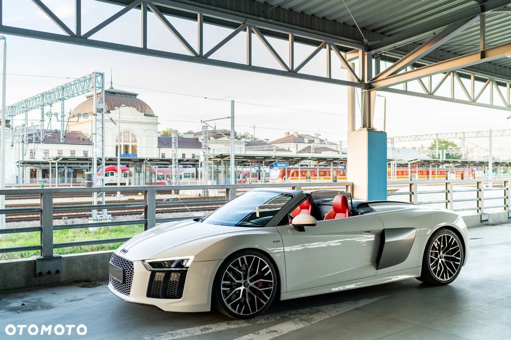 Audi R8 Spyder - 17