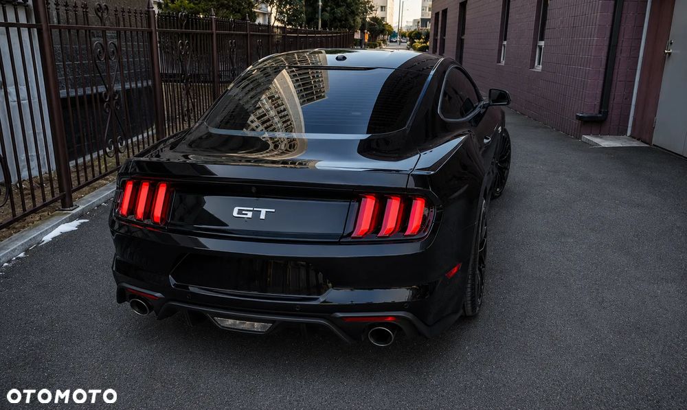Ford Mustang 5.0 V8 GT - 5