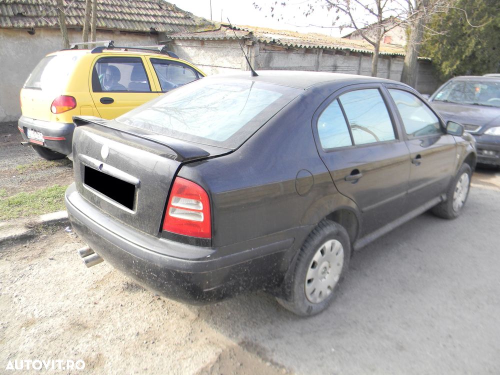 Dezmembrari  Skoda OCTAVIA 1 (1U)  1996  > 2010 1.6 Benzina - 29