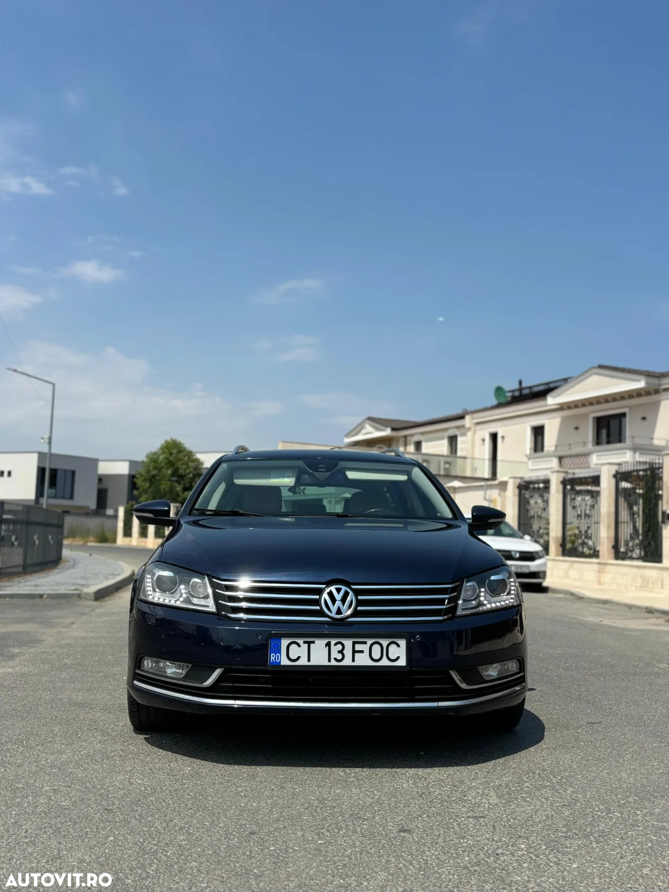 Volkswagen Passat Variant 2.0 TDI BlueMotion Technology Highline DSG - 2