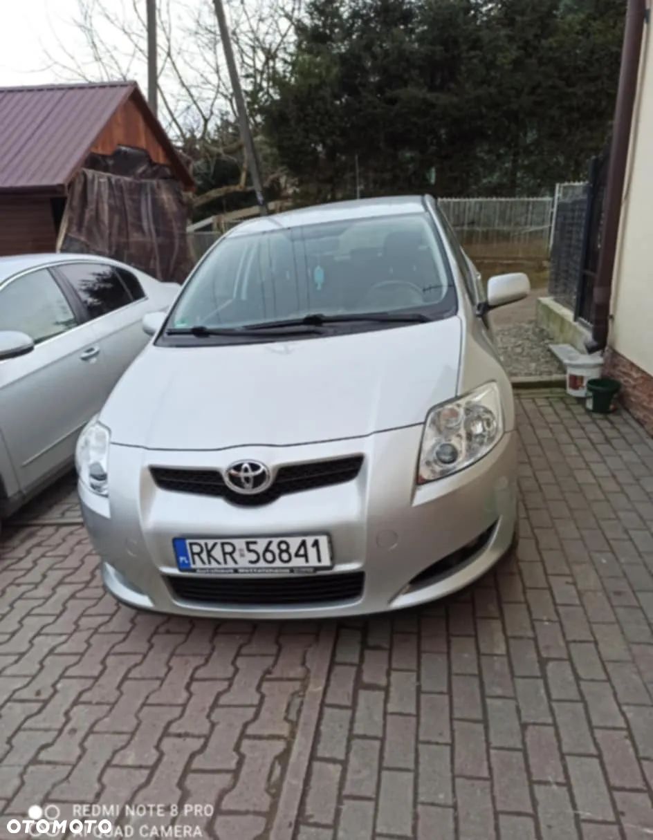 Toyota Auris - 1