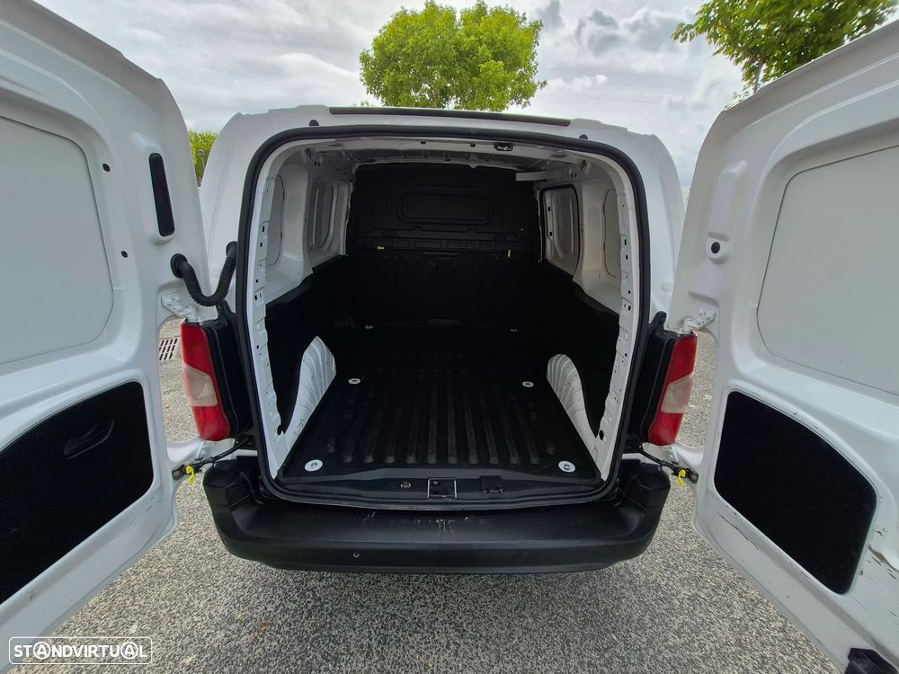 Toyota Proace City - 2020 | GARANTIA | 3 LUG. - 6