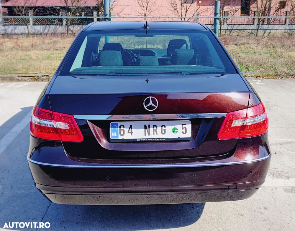 Mercedes-Benz E 220 CDI DPF BlueEFFICIENCY Automatik Elegance - 10