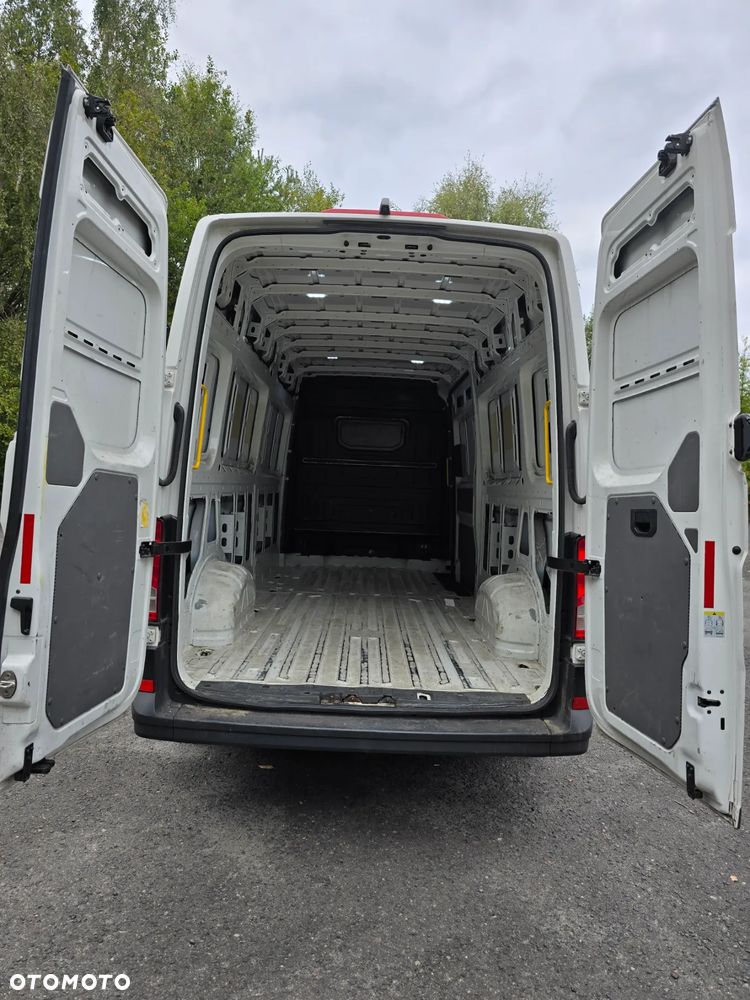 Volkswagen Crafter - 10