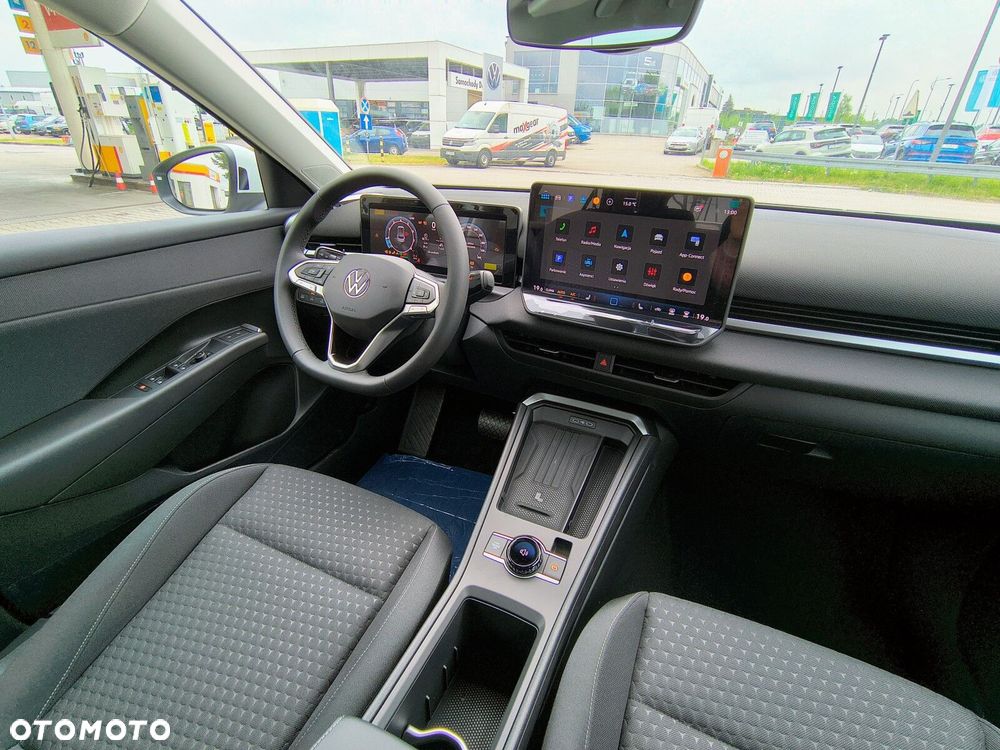 Volkswagen T-Roc - 12