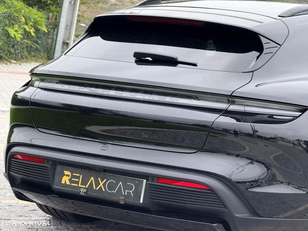 Porsche Taycan Cross Turismo 4S - 25