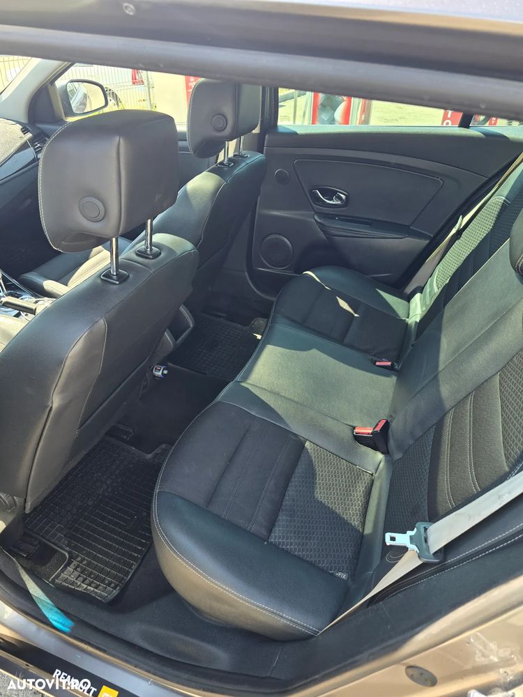 Renault Megane dCi 110 FAP EDC Bose Edition - 6