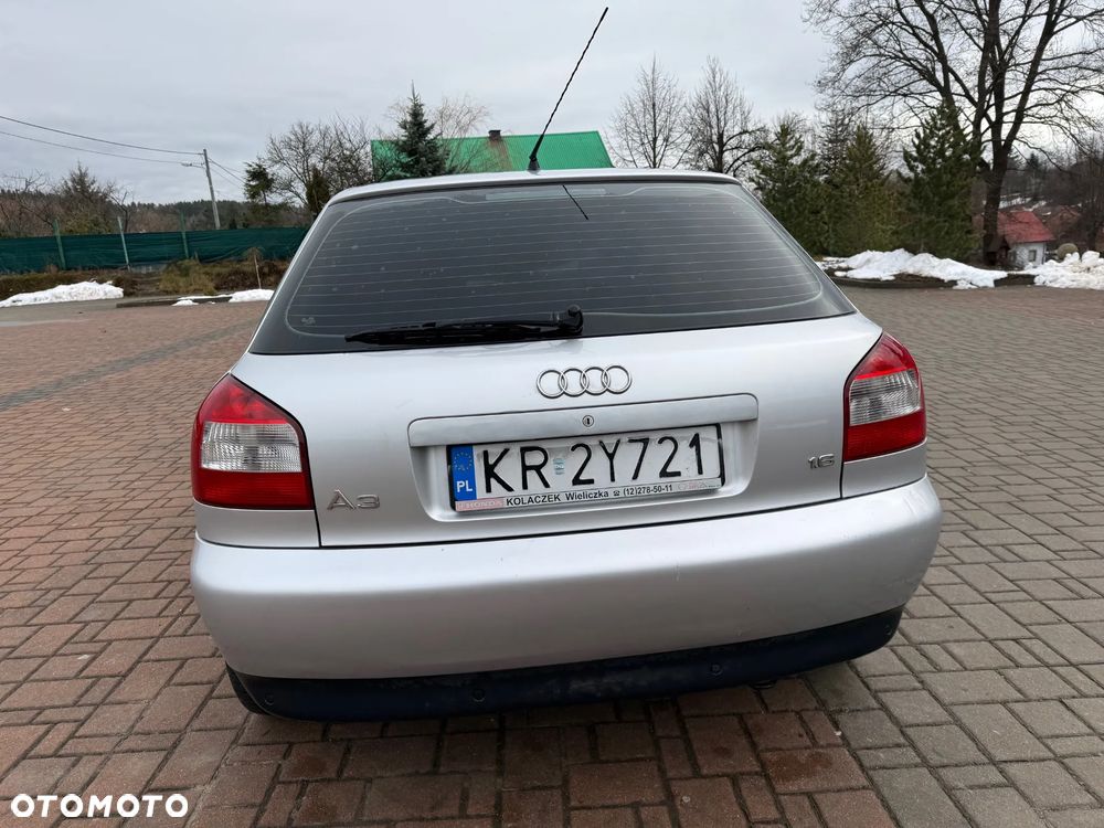 Audi A3 3-drzwiowe 1.6 Ambition - 6