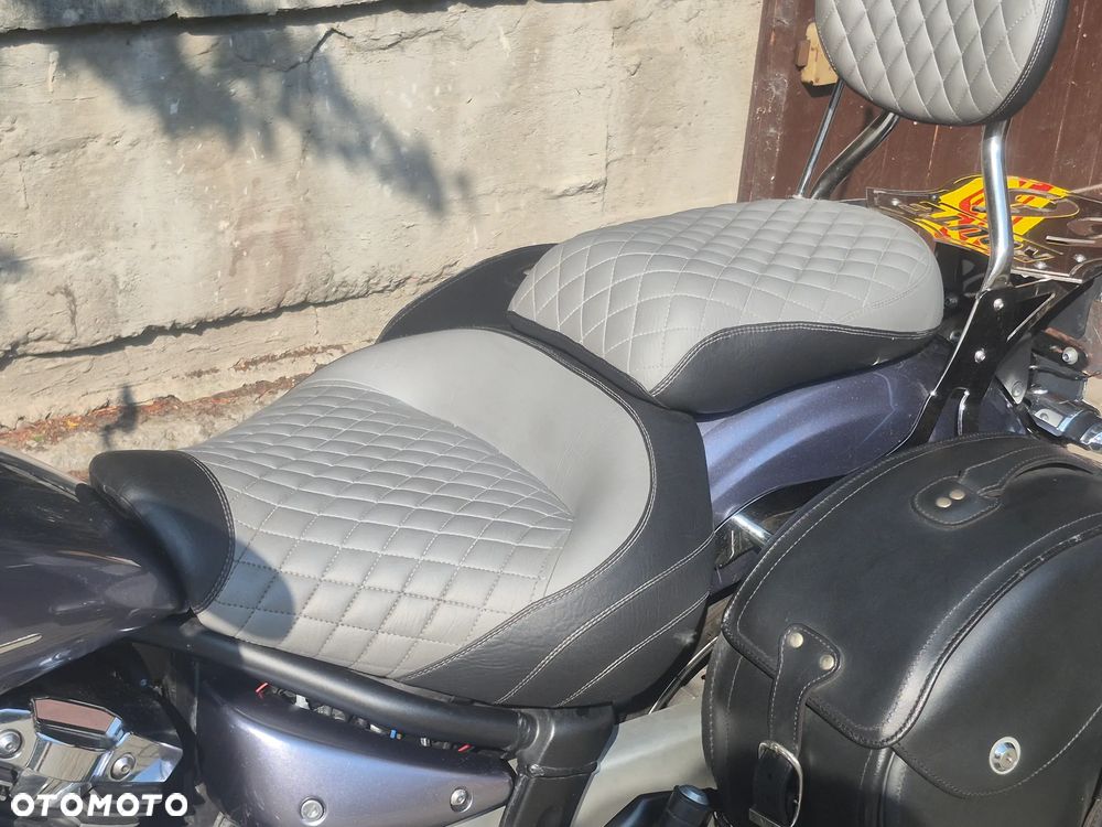 Yamaha XVS - 11